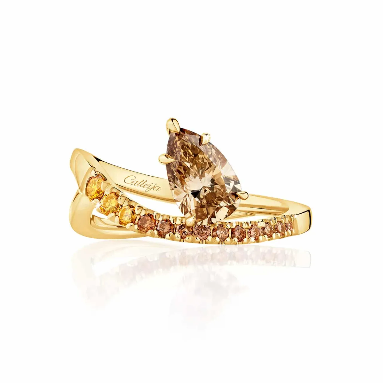zarina_ct_yellow_gold_cha_0.webp Calleija Rings*Zarina 18ct Yellow Gold Champagne and Yellow Diamond Ring